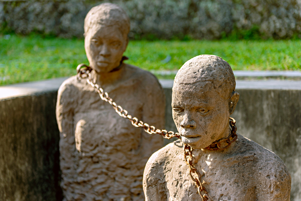 奴隷 販売 集落 戦後 の 日本